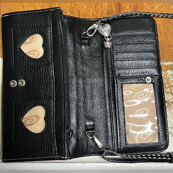 Brighton Black Leather Swirl Stitch Crossbody Bag Vintage - Picture 13 of 17